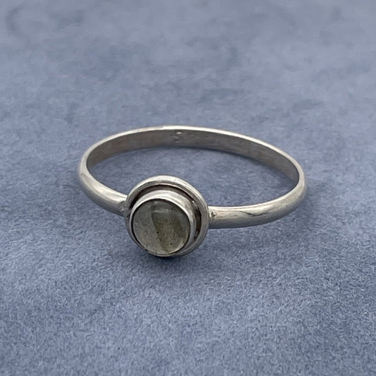 ST1676 Peridot Ring #7.5