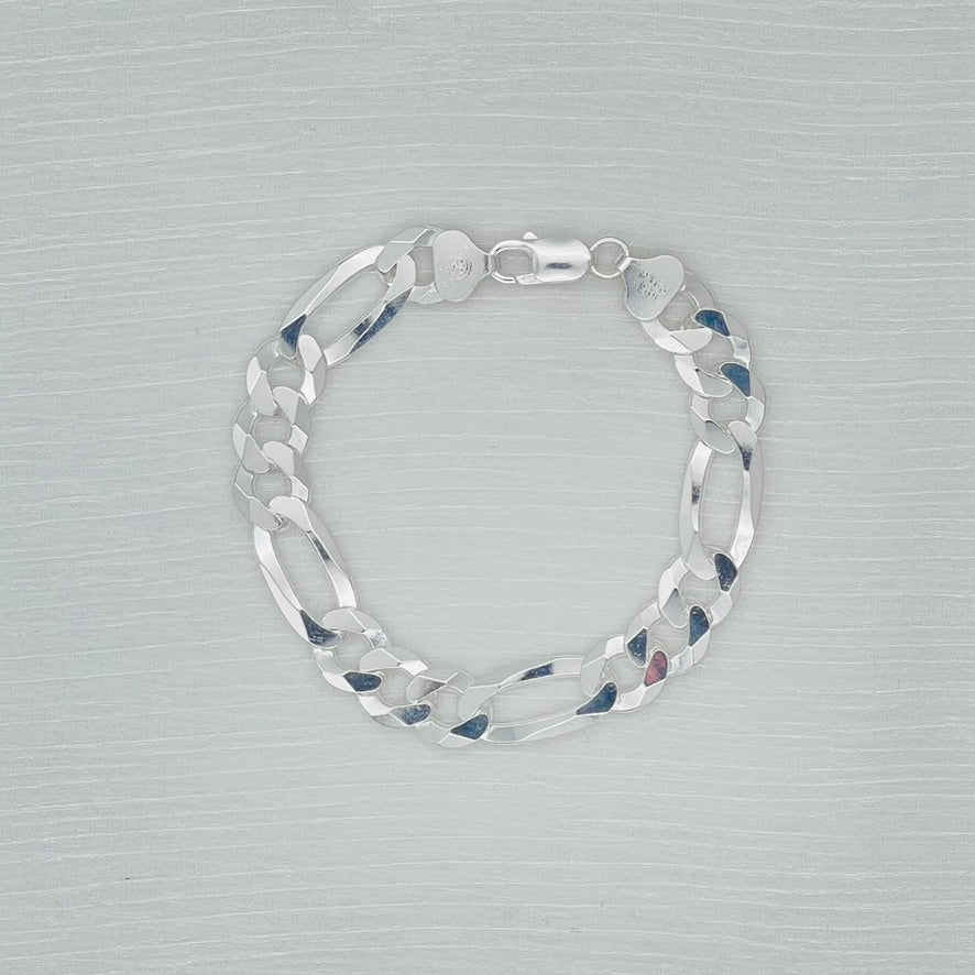S1770BL Super Flat Figaro Pave Bracelet 7.7mm. X 8"
