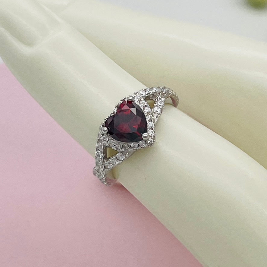 Z1517 Heart Ring