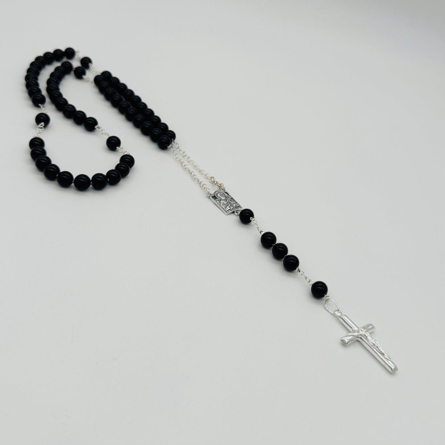 ST870 Onyx Rosary 8mm.28"
