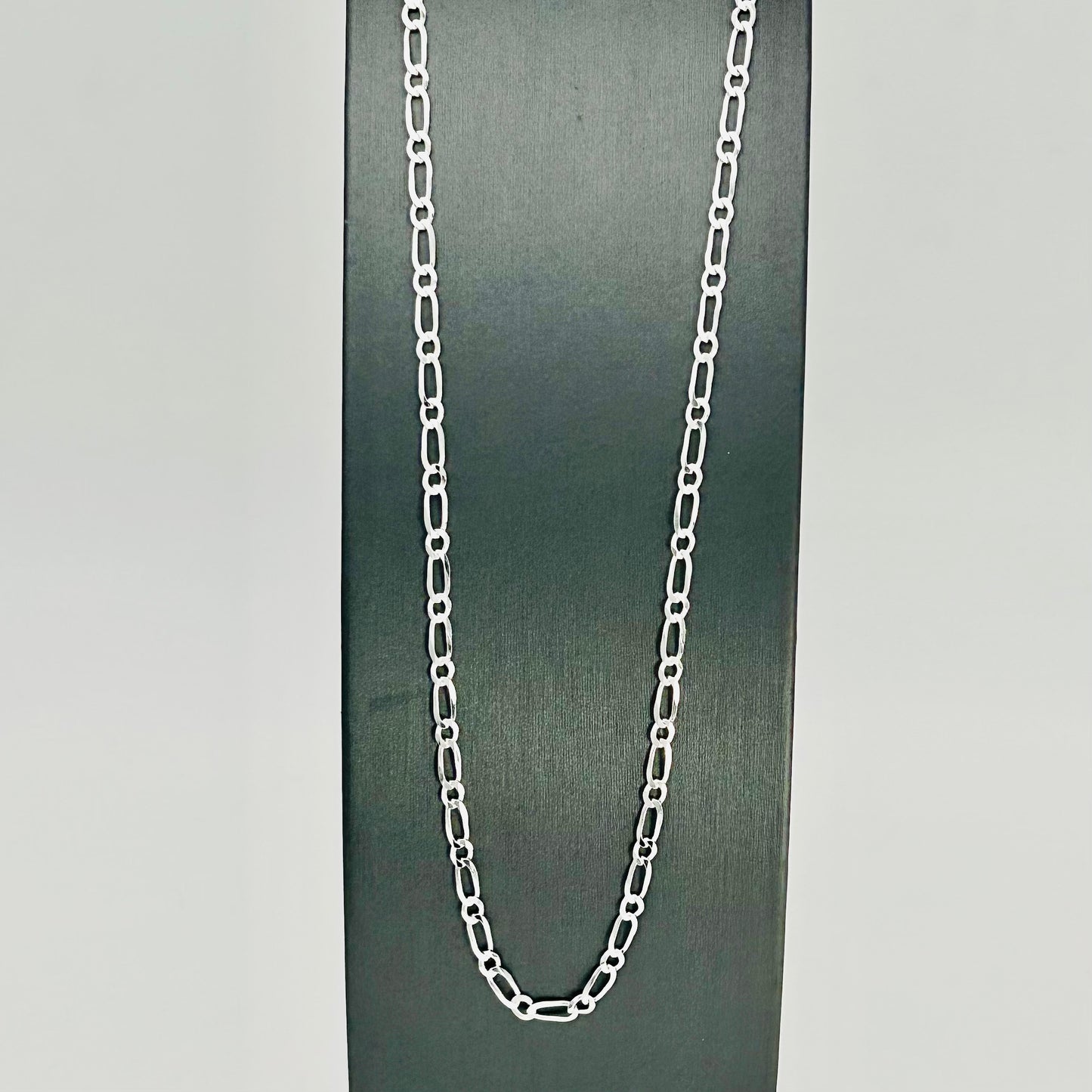 S727 Super Flat Figaro Chain 3.6mm. X 18"