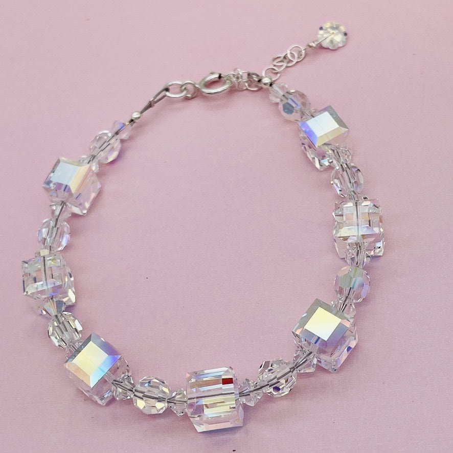 C1245SW Clear Bracelet 8"