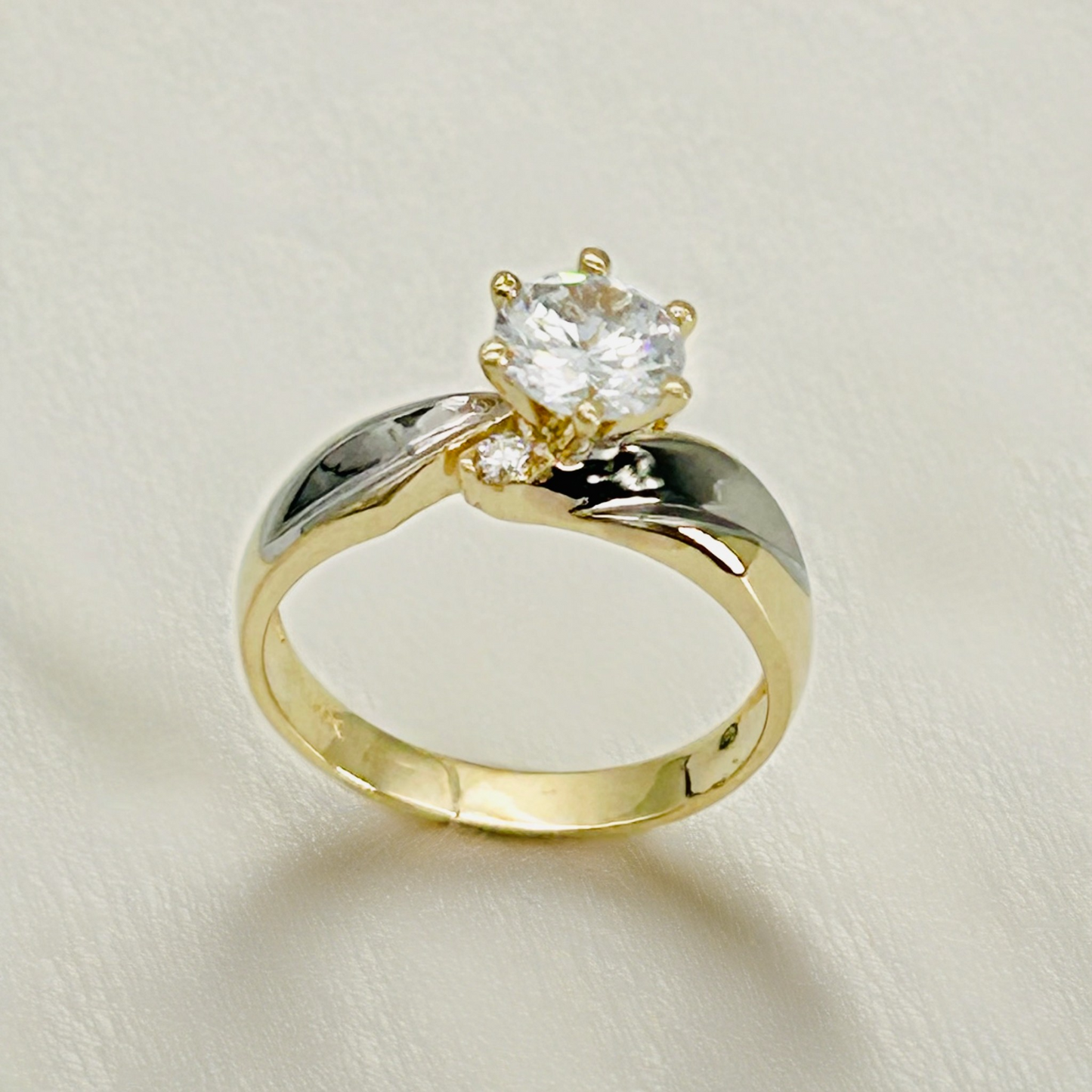 G40R 14K Gold Engagement Ring #7