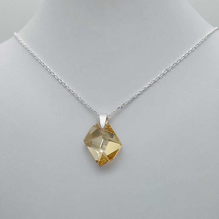 C1075 Golden Necklace SW18"