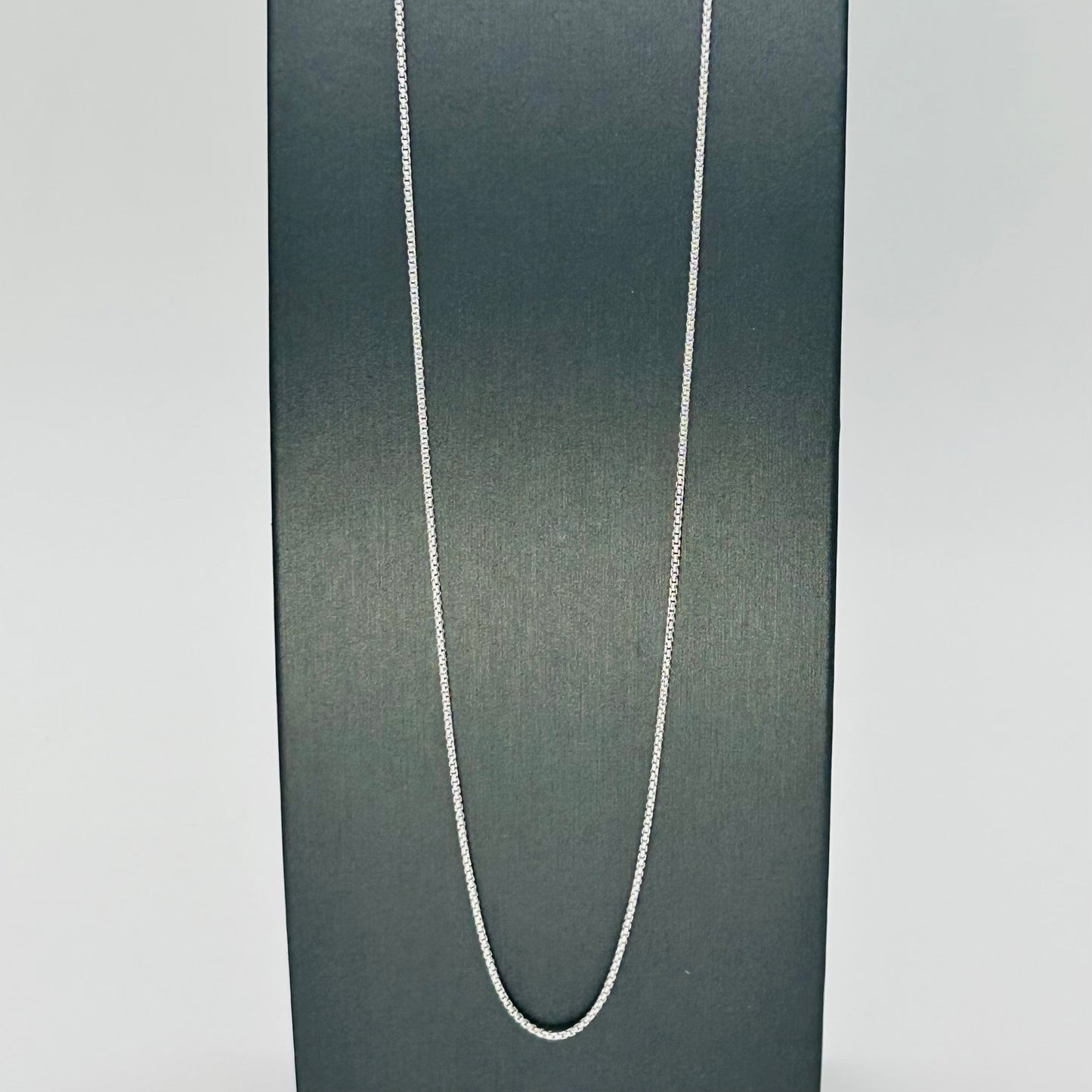 S1882 Round Box Chain 1mm. X 22"