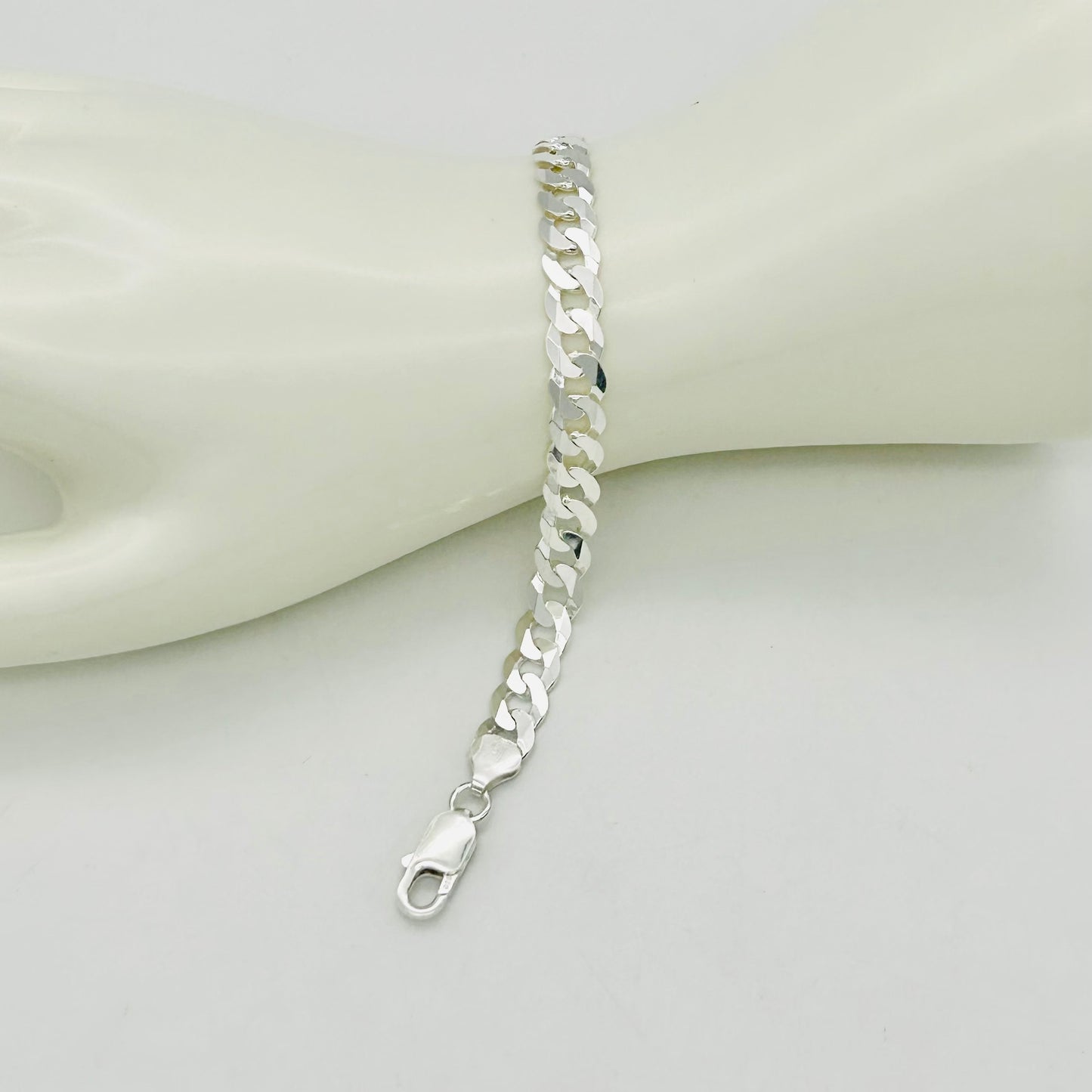 S1887 Super Flat Curb Link Bracelet 8.9mm. X 9"