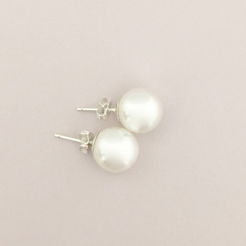 C1031ER White Pearls 10mm.