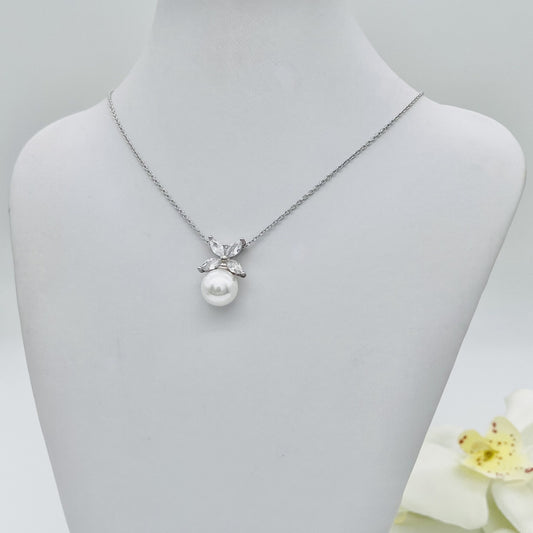 Z1428 Pearl Necklace 18"