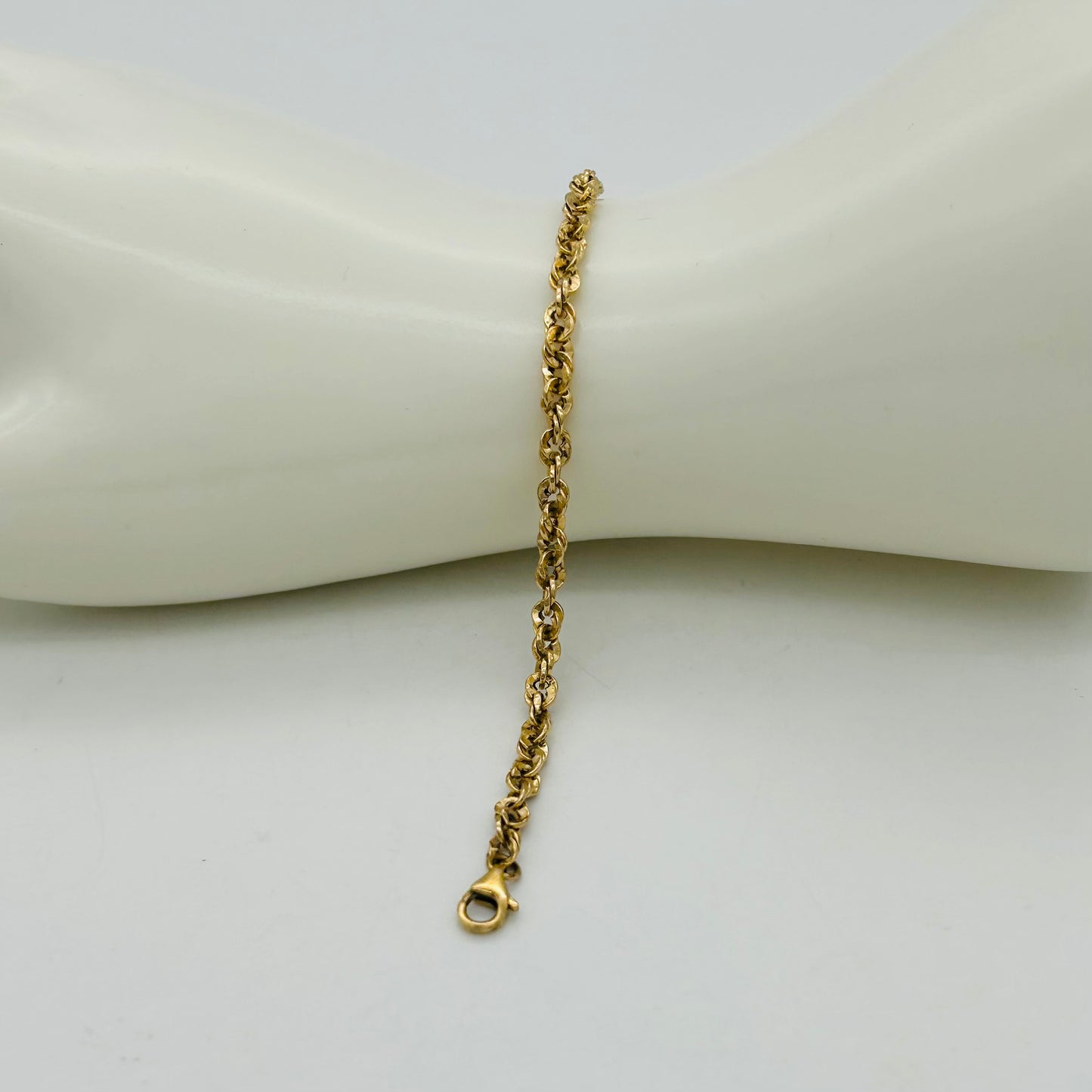 14KG445 Hollow Rope Bracelet 3mm. X 7"