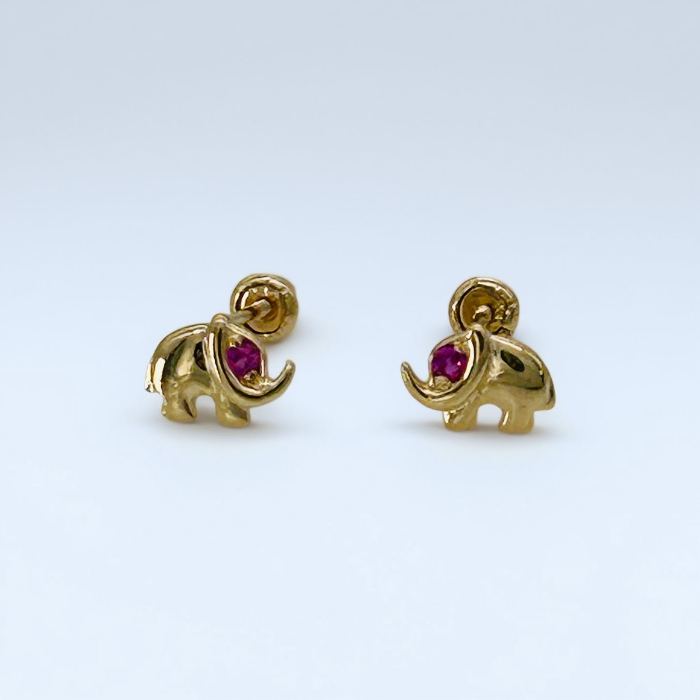G423ER 14K Gold Elephant Earrings 6mm.