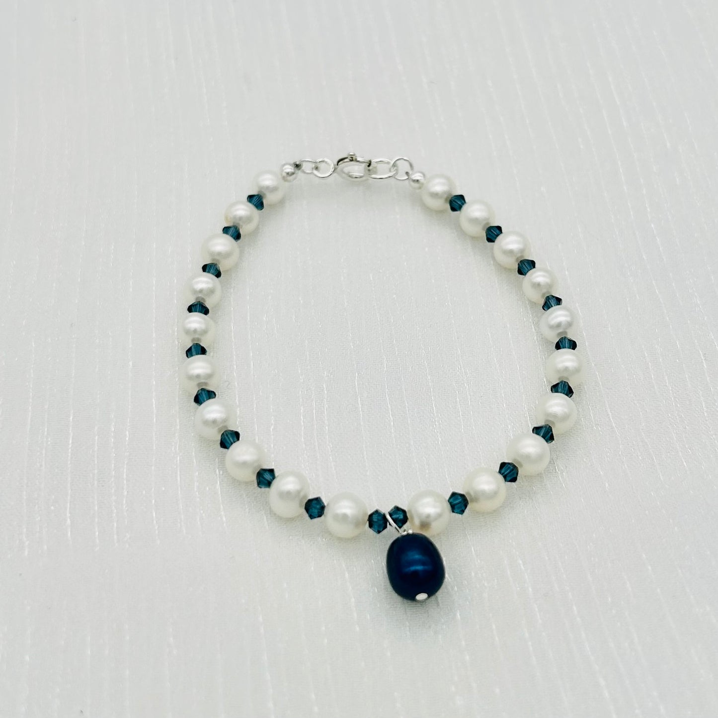 SH1023SW Pears Bracelet 7"