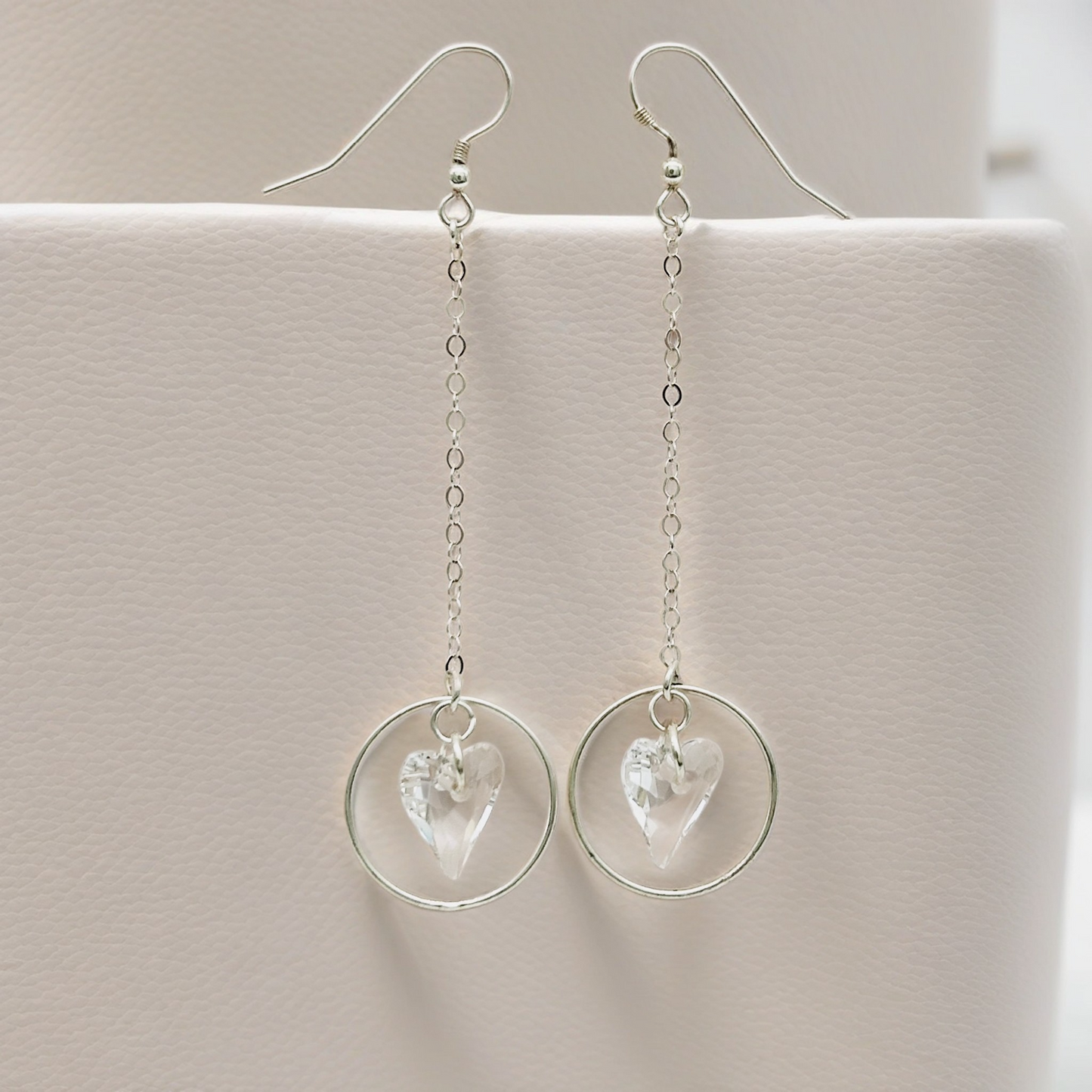 C966 Hearts Earrings Clear
