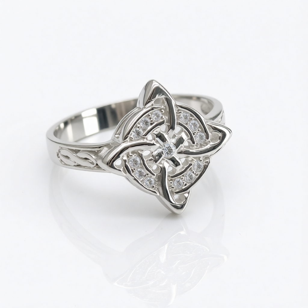Z1953R Witch's Knot Ring