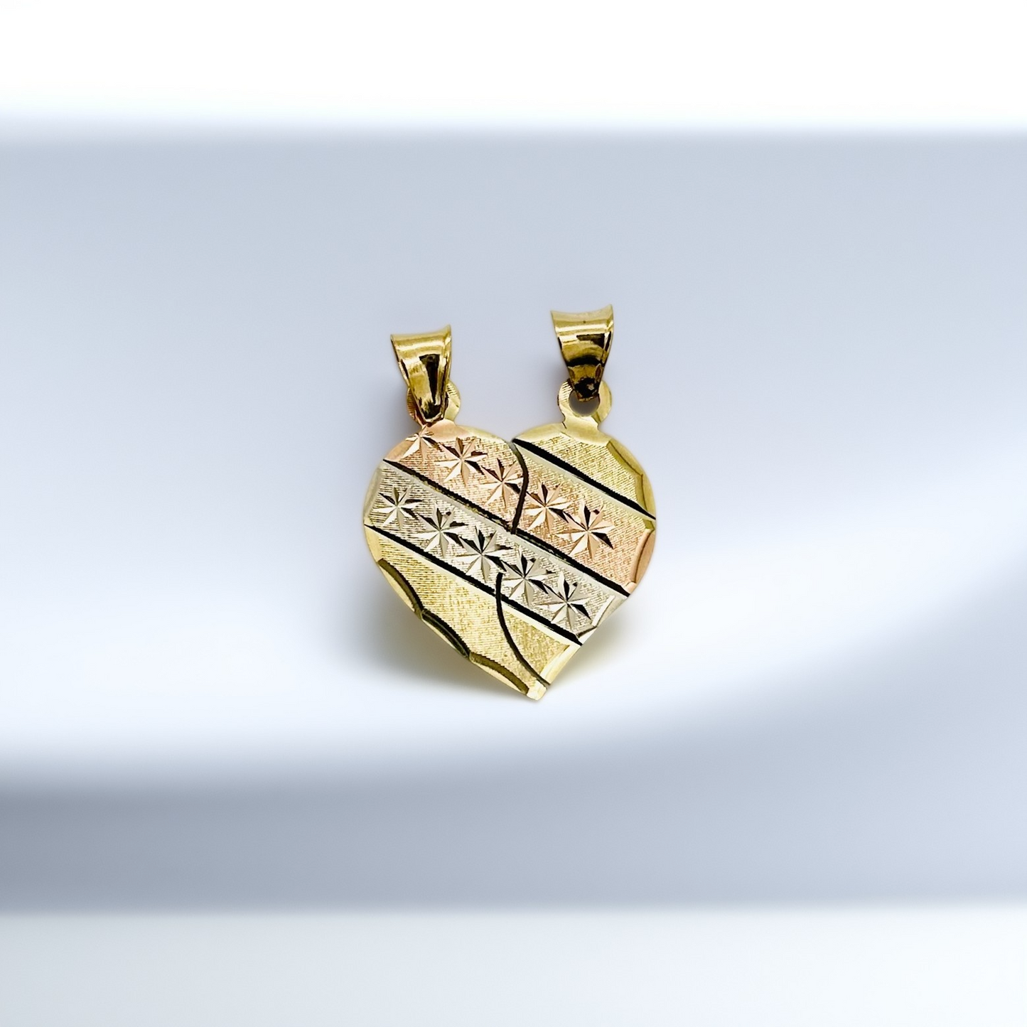 14KG426 Broken Heart Pendant