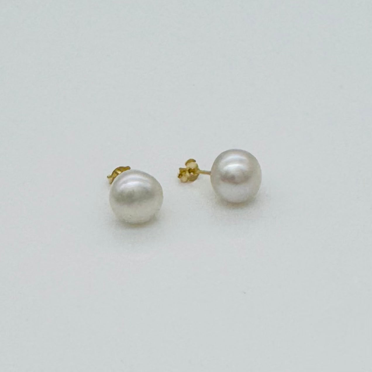 14KG436 Earrings 9mm.