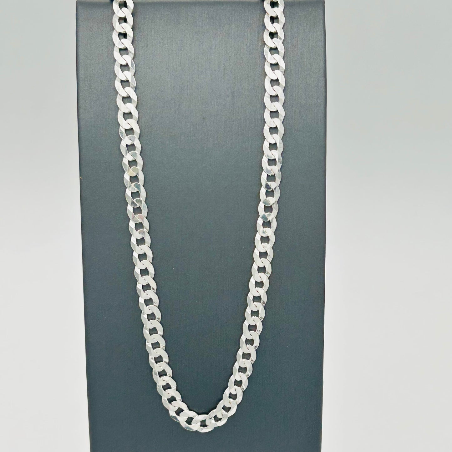 S1806 Super Flat Curb Link Chain 6mm. X 18"