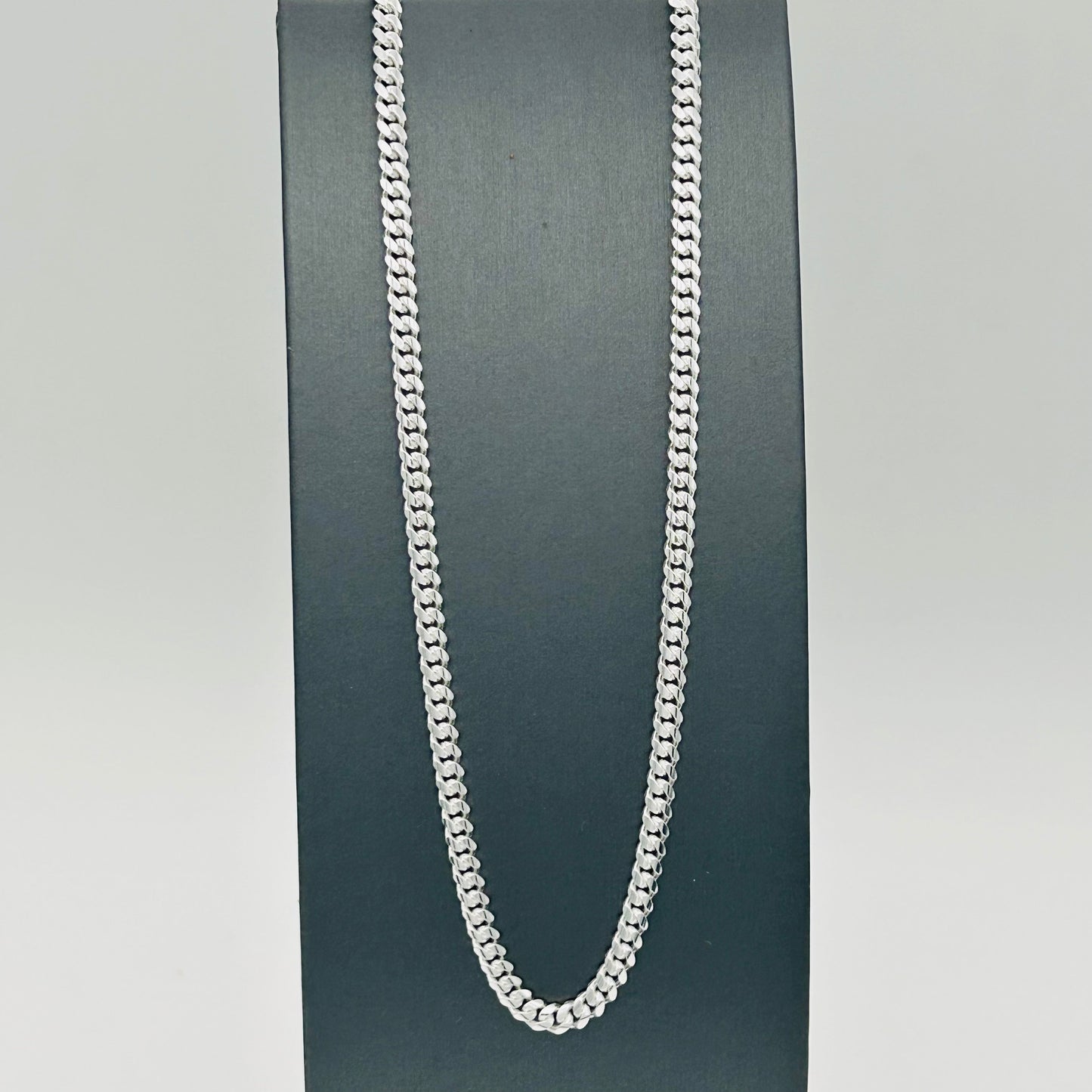 S1910 Curb Link Chain 4.2mm. X 24"