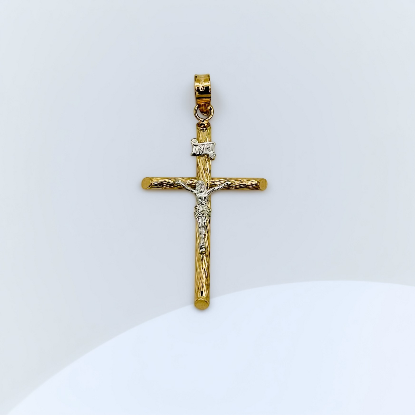 14KG431P Crucifix 38mm.