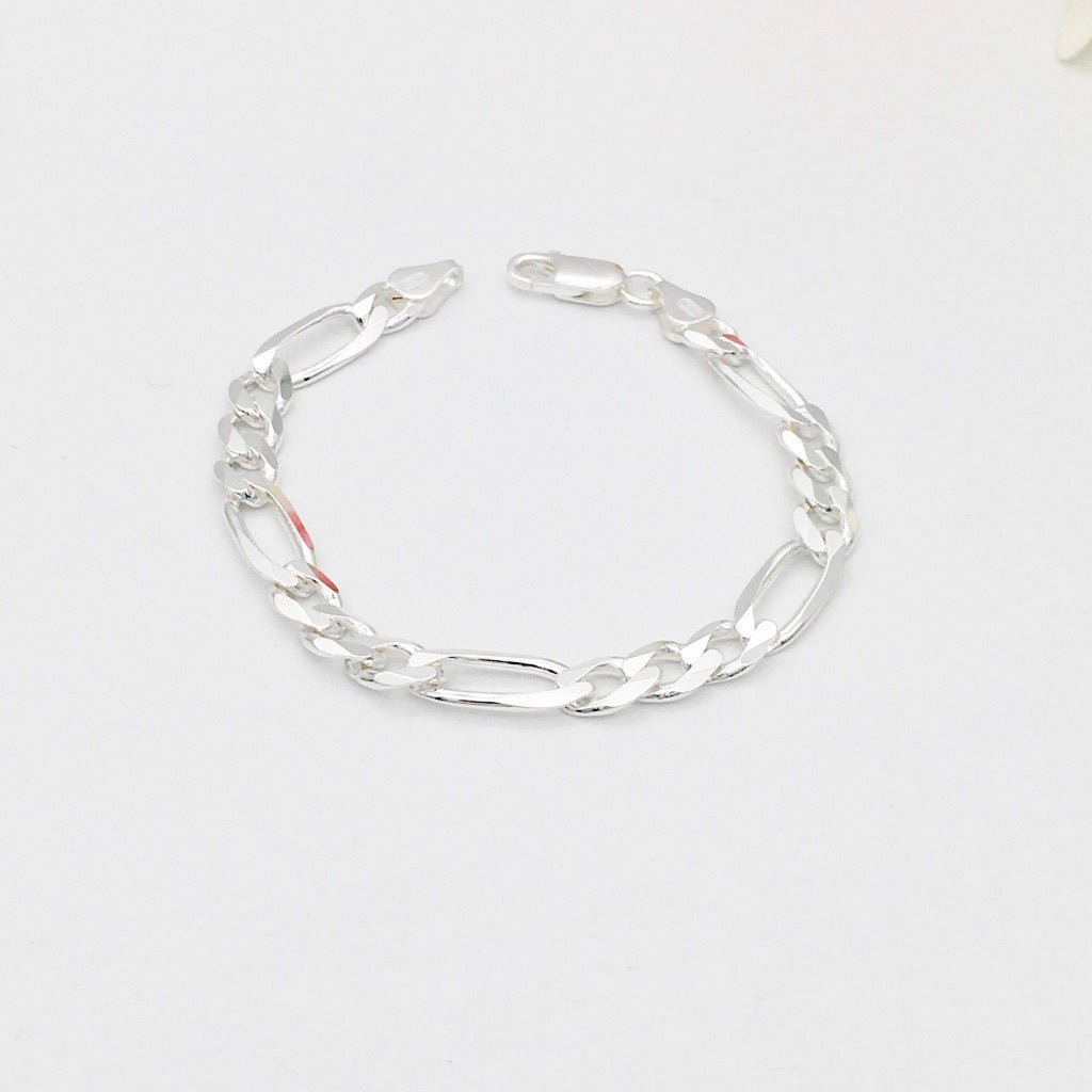 S1424BL Super Flat Figaro Bracelet 7mm. X 7"