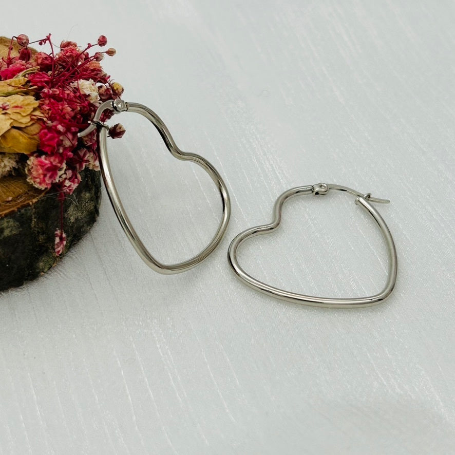 SS976 Heart Hoop Earrings 35mm.