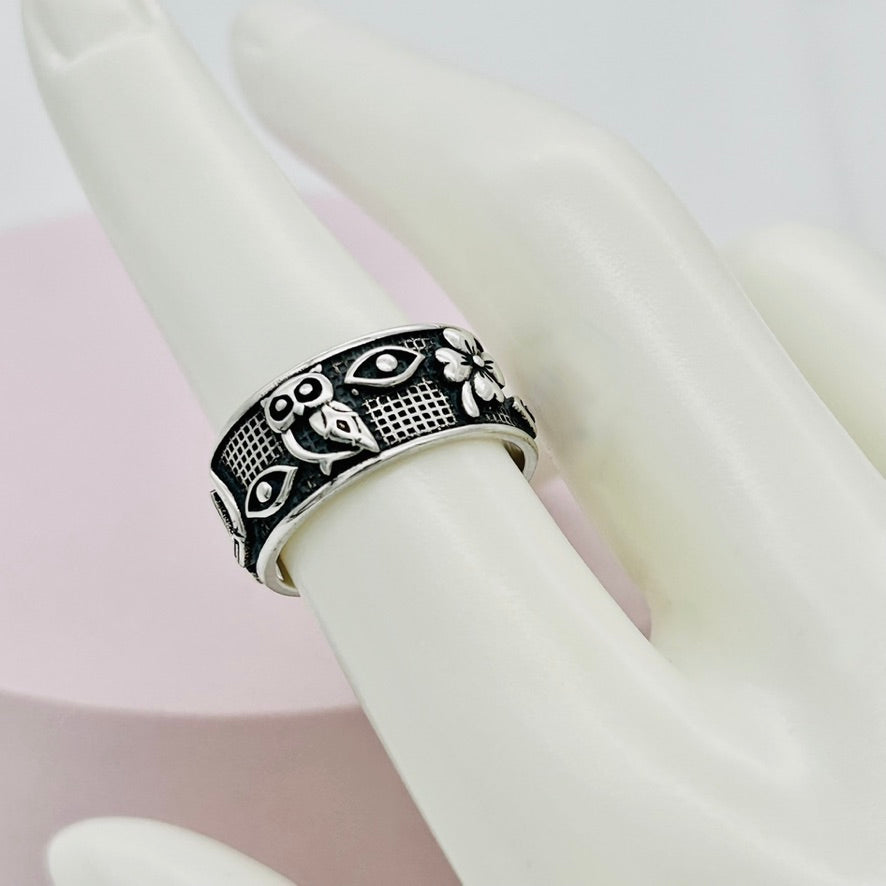S1792 Good Luck symbols Ring