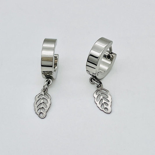 SS1516  Huggies With Leaf Earrings