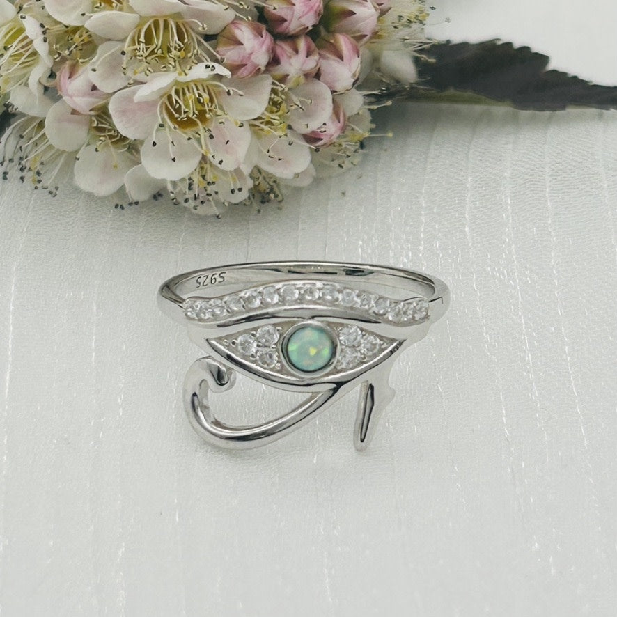 Z1799R Eye Of Horus Ring