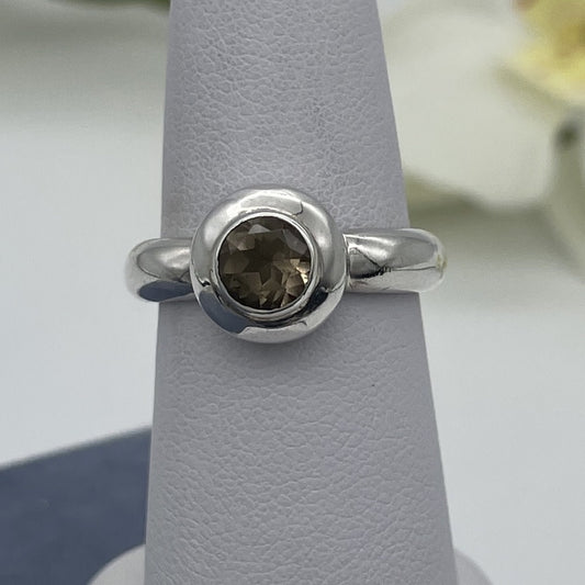 ST1635 Smoky Ring #8 Final Sale