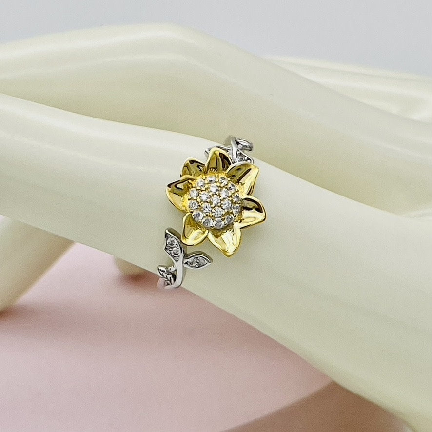 Z1660R Sunflower Ring Adjustable