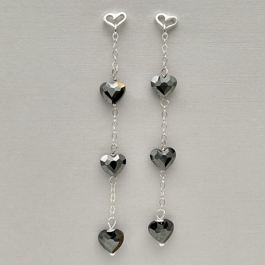 C1285SW Black Hearts Earrings