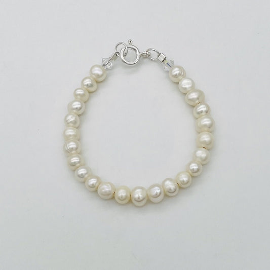CH944BL White Pearls Bracelet 5.5"
