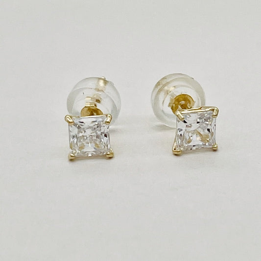 G38ER 14K Gold Square Earrings 3mm.