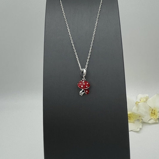 S1752 Red Mushrooms Necklace 18"