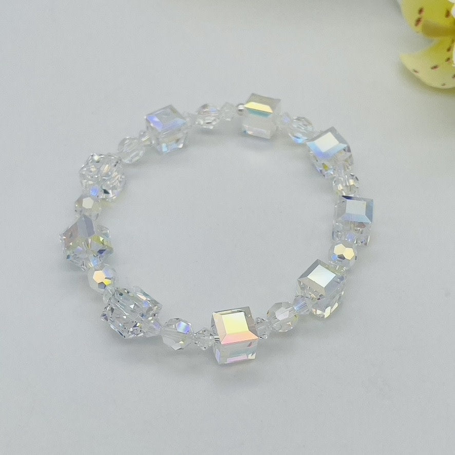 C1245SW Clear Bracelet 7"