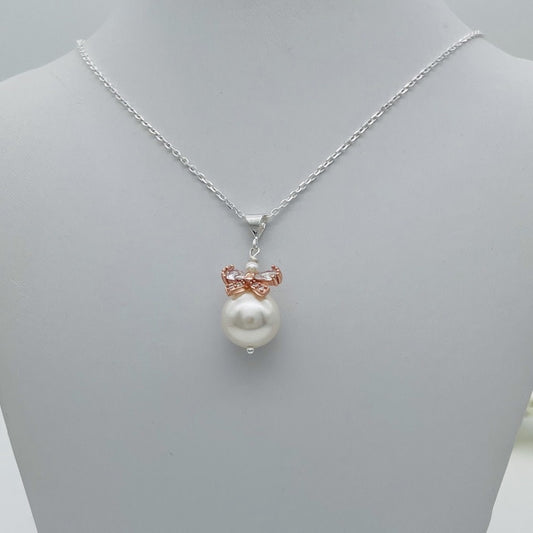 C1312NL Pearls With Gold Plated Bow Necklace 18"
