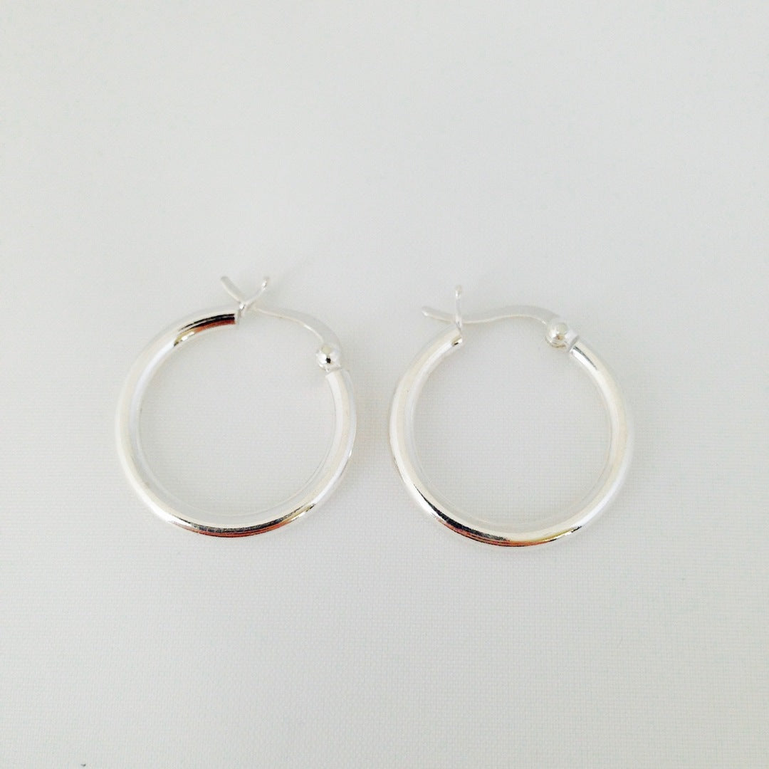 S909ER Hoop Earrings