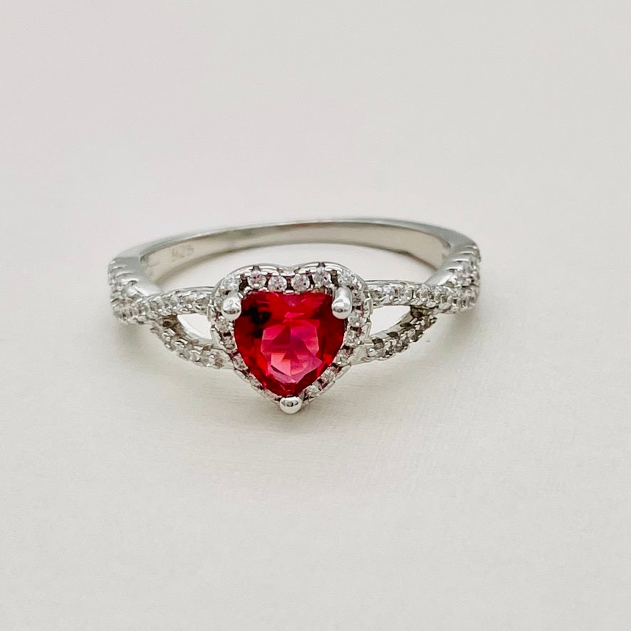 Z1517 Heart Ring