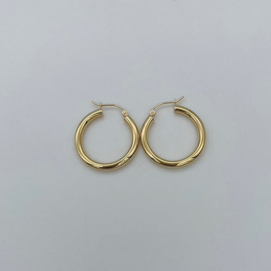14KG203 Hoop Earrings  2mm. X 25mm.