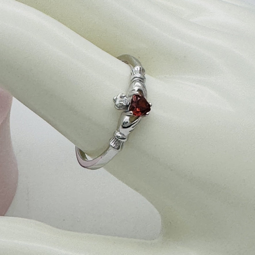 Z1859R Claddagh Ring