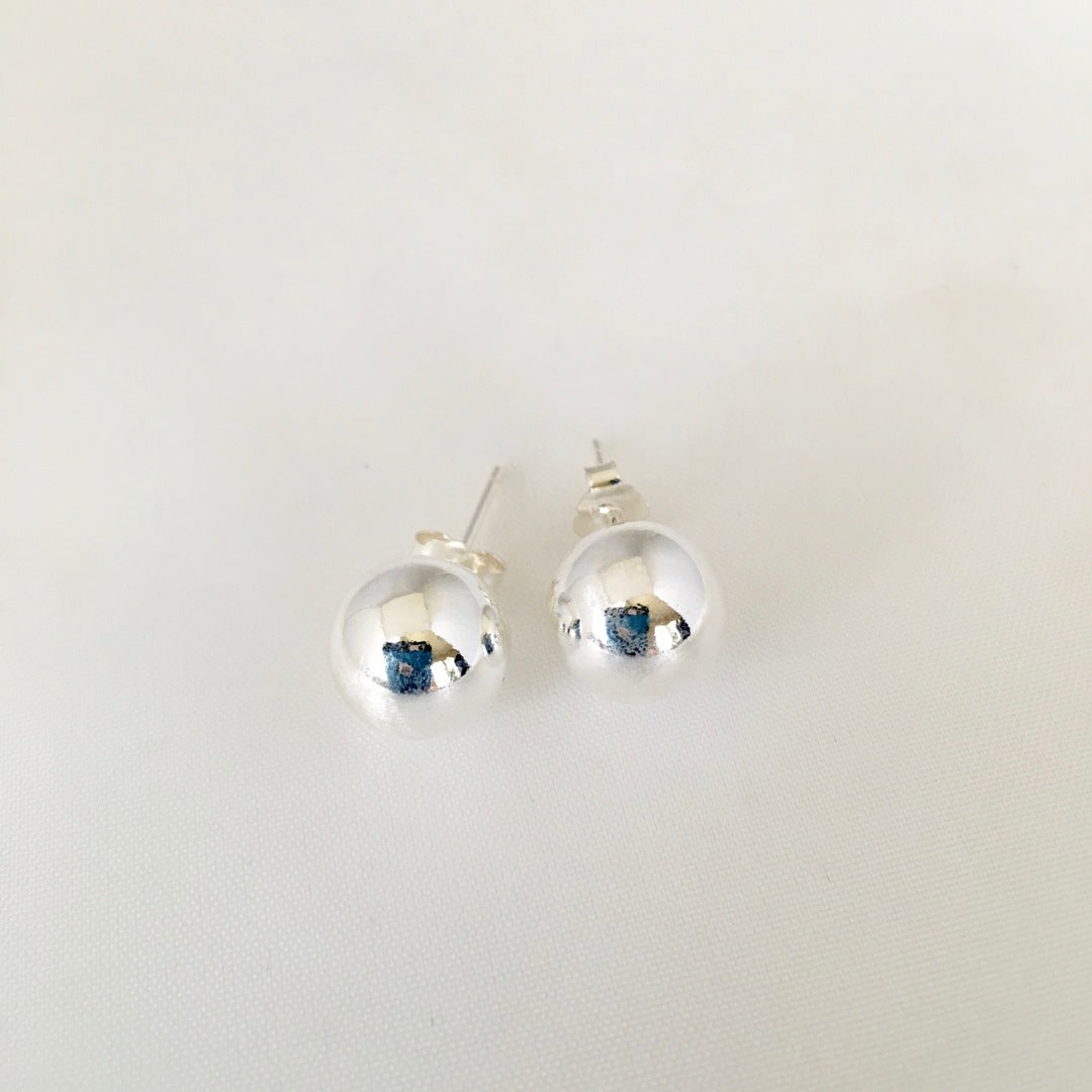 S105 Ball Earrings 10mm.