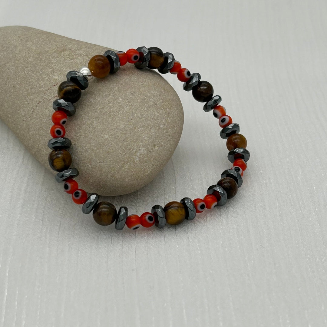 ST1794BL Red  Eyes Bracelet 6.5"