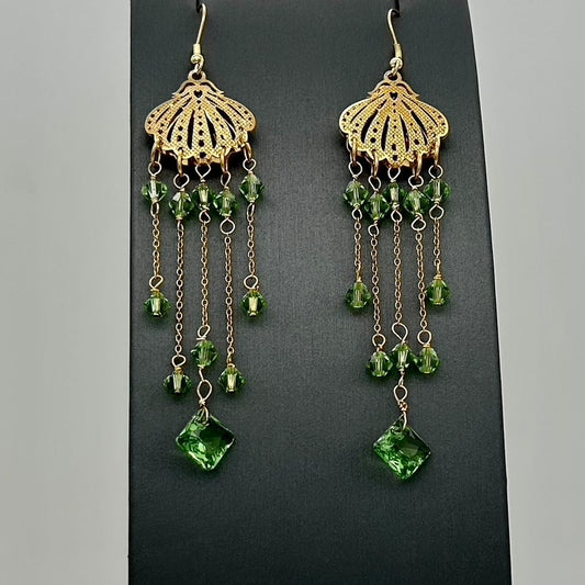 SS1569ER Earrings Green Peridot Austria Crystals Earrings