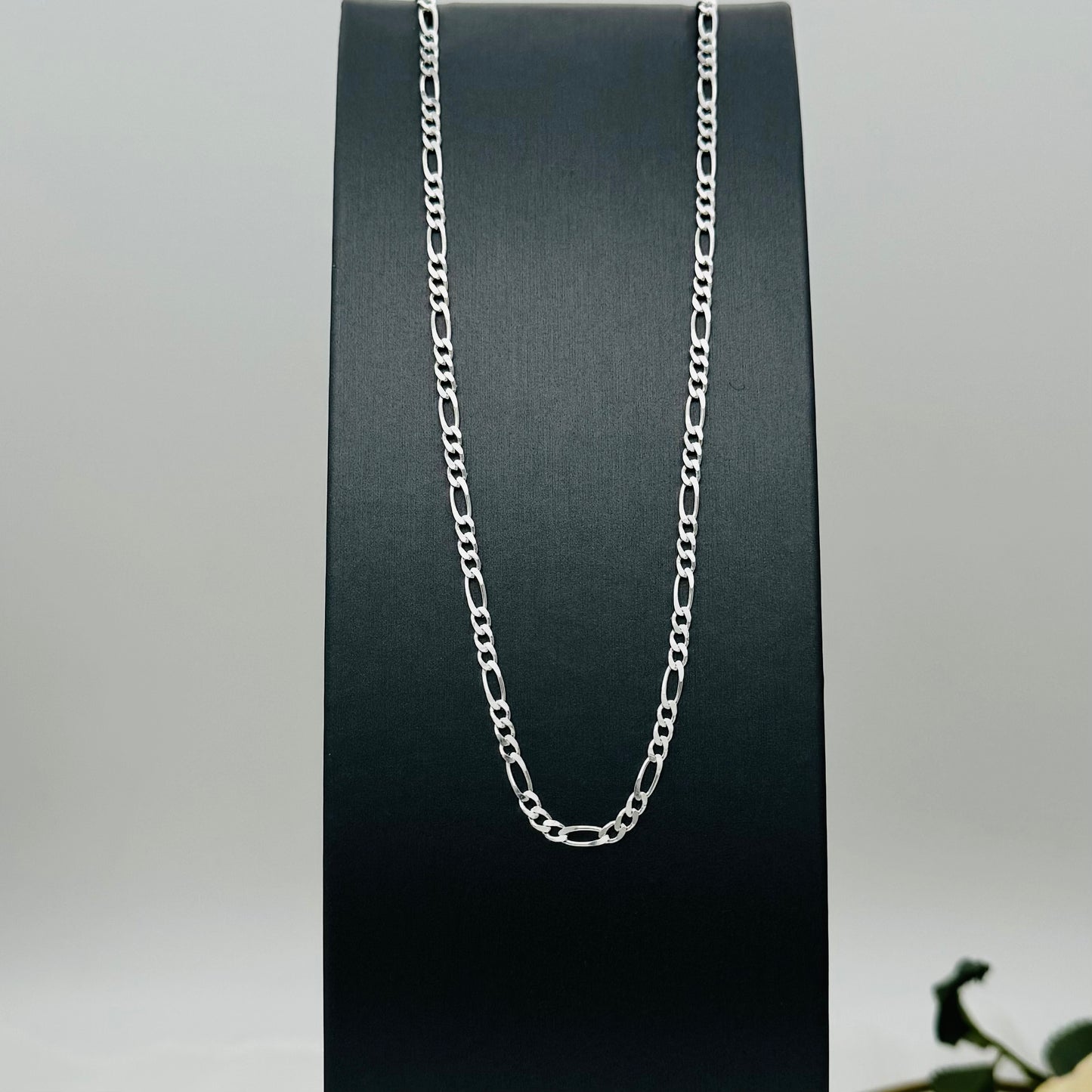 S1433 Figaro Chain 3.9mm. X 24"