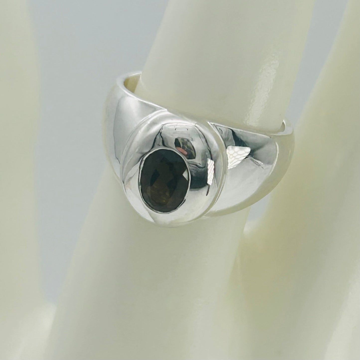 ST1658 Smoky Ring #8