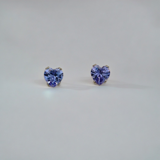 SS1177 Lilac Heart Earrings 4mm.