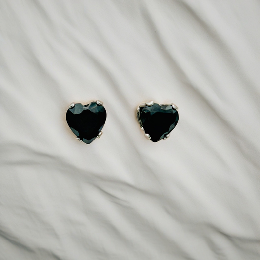 SS1177ER Black Heart Earrings 4mm.