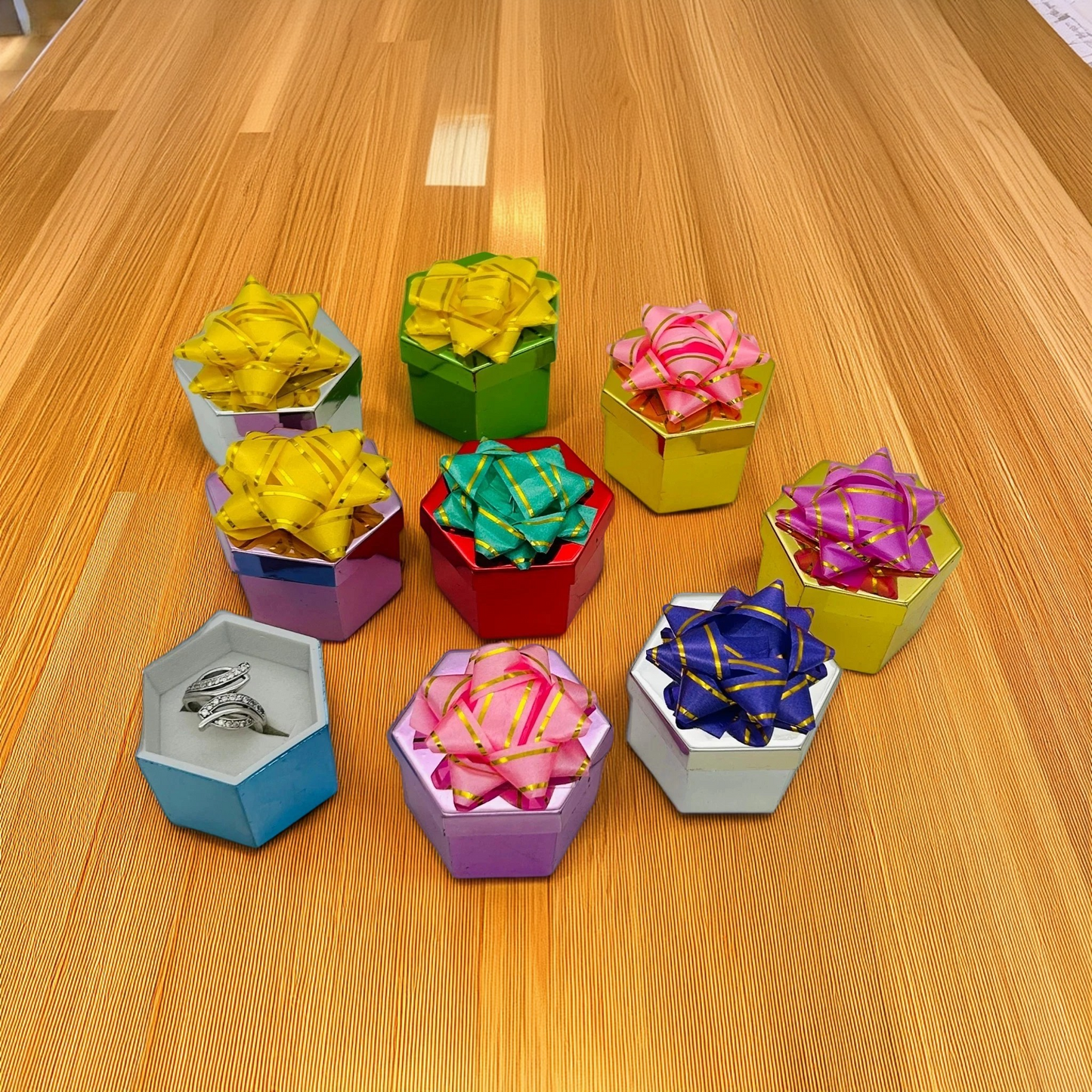 BT93 Hexagon ring  Box