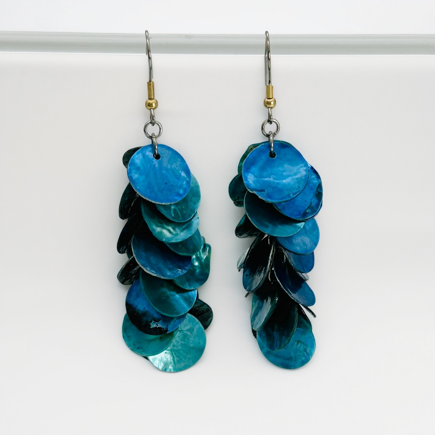 F452ER Shell Earrings Assorted Colors