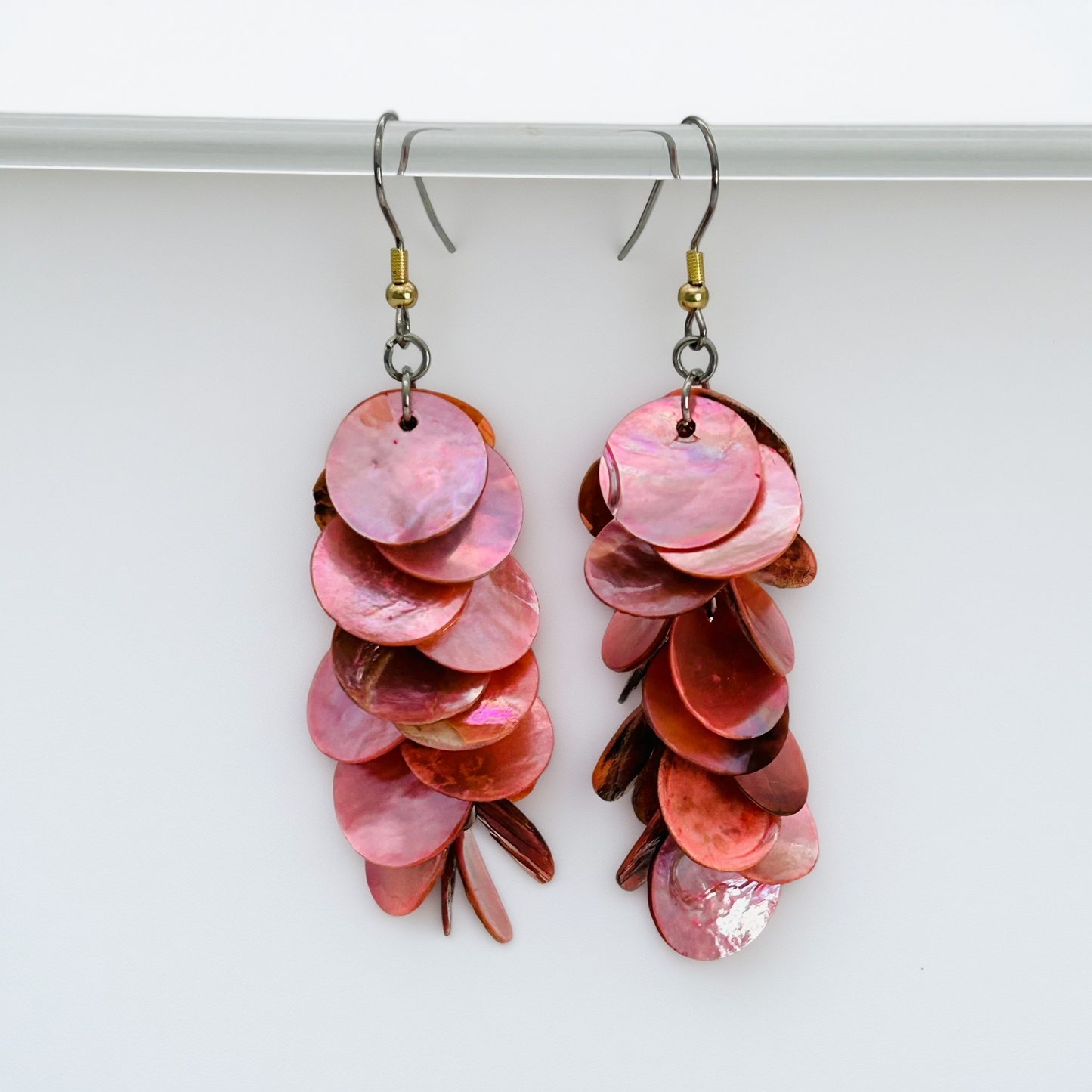 F452ER Shell Earrings Assorted Colors