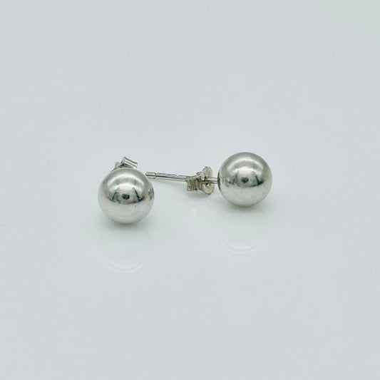S1054 Ball Earrings 7mm.